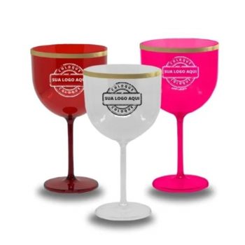 Taças gin com borda metalizada